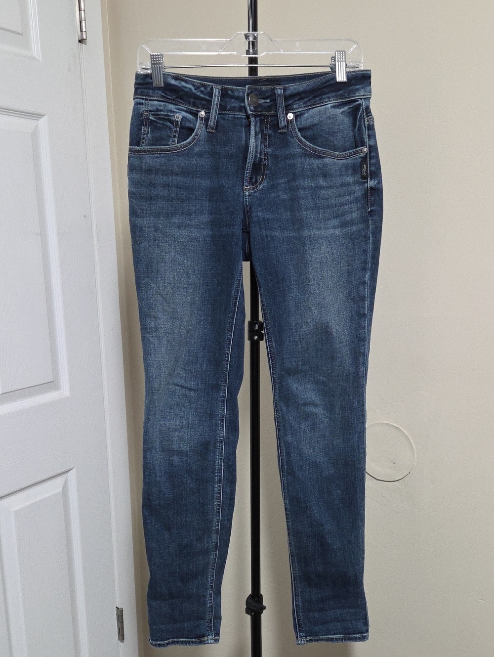 Silver Jeans Boyfriend Jeans in Medium Blue Wash